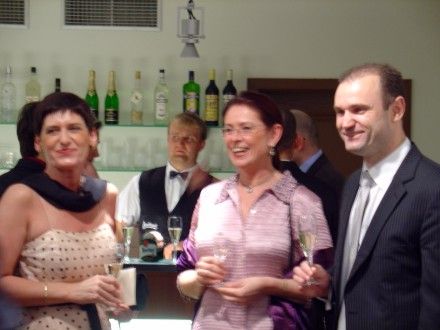 Křižíkův salónek se zaplnil hosty ihned po jeho slavnostním otevření