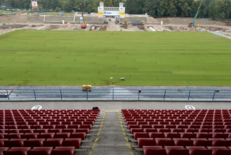 Rekonstrukce fotbalového stadionu ve Štruncových sadech (30.6.2011)