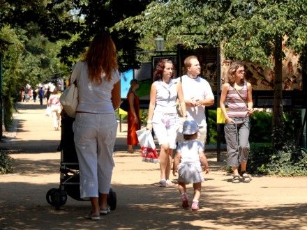 Výstava probíhá v Šafaříkových a Křižíkových sadech v Plzni do 7.10.2007.