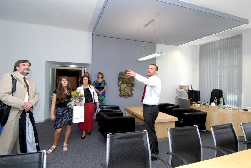 Gymnazistka Martina Náhlíková se na konci června letošního roku (15.7.2011) stala vítězkou v národním kole olympiády v českém jazyce.