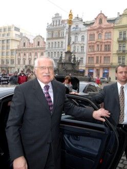 Přijetí prezidenta ČR primátorem města v obřadní síni plzeňské radnice