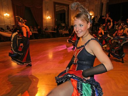 Reprezentační ples města Plzně se uskutečnil 25. ledna 2008 v Měšťanské besedě. Dramaturgie se nesla v duchu jízdy mimořádného Plzeňského expresu, který v průběhu večera zastavil ve vybraných evropských městech.