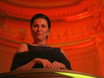 Reprezentační ples města Plzně se uskutečnil 25. ledna 2008 v Měšťanské besedě. Dramaturgie se nesla v duchu jízdy mimořádného Plzeňského expresu, který v průběhu večera zastavil ve vybraných evropských městech.