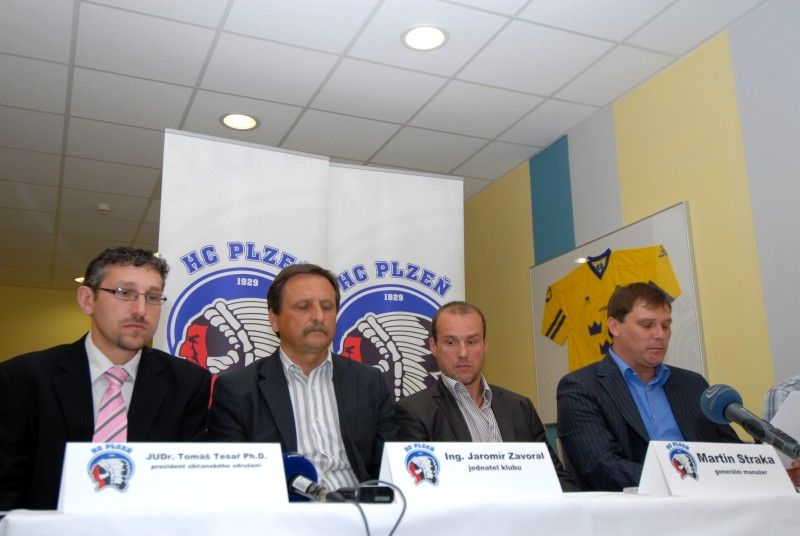 Na tiskové konferenci konané dne 13.8.2009 bylo představeno nové logo a nový management klubu