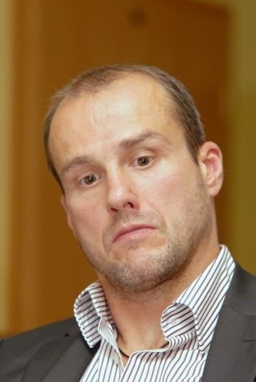 Na tiskové konferenci konané dne 13.8.2009 bylo představeno nové logo a nový management klubu