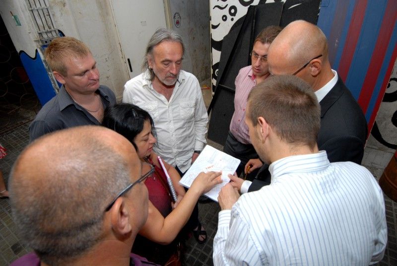 Za přítomnosti autorky studie Kateřiny Melenové navštívil (23.8.2011) primátor Martin Baxa prostory bývalého pivovarského areálu Světovar, aby se na místě seznámil s řešením revitalizace dvou objektů, ve kterých má vzniknout kulturní multifunkční prostor 4x4 Cultural Factory Světovar (4x4 CF). V březnu na svém jednání Rada města Plzně pověřila Útvar koordinace evropských projektů koordinací činností spojených s projektovou přípravou ve spolupráci se společností Plzeň 2015 a s termínem březen 2013.

Primárním cílem projektu je aktivizace a profesionalizace kulturních služeb v Plzni spojená s účinnou revitalizací a reanimací areálu Světovar.

4x4 CF má poskytovat moderní kulturní služby s přidanou hodnotou prostřednictvím nejširšího spektra umělců, neziskových organizací a dalších kulturních, komunitních a vzdělávacích občanských aktivit. V tomto smyslu se jedná o jedinečný a důležitý projekt v rámci Evropského hlavního města kultury 2015.