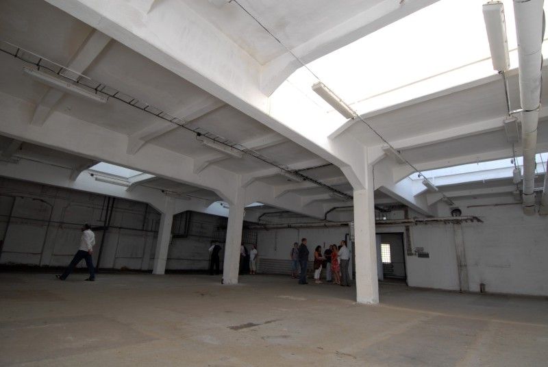 Za přítomnosti autorky studie Kateřiny Melenové navštívil (23.8.2011) primátor Martin Baxa prostory bývalého pivovarského areálu Světovar, aby se na místě seznámil s řešením revitalizace dvou objektů, ve kterých má vzniknout kulturní multifunkční prostor 4x4 Cultural Factory Světovar (4x4 CF). V březnu na svém jednání Rada města Plzně pověřila Útvar koordinace evropských projektů koordinací činností spojených s projektovou přípravou ve spolupráci se společností Plzeň 2015 a s termínem březen 2013.

Primárním cílem projektu je aktivizace a profesionalizace kulturních služeb v Plzni spojená s účinnou revitalizací a reanimací areálu Světovar.

4x4 CF má poskytovat moderní kulturní služby s přidanou hodnotou prostřednictvím nejširšího spektra umělců, neziskových organizací a dalších kulturních, komunitních a vzdělávacích občanských aktivit. V tomto smyslu se jedná o jedinečný a důležitý projekt v rámci Evropského hlavního města kultury 2015.