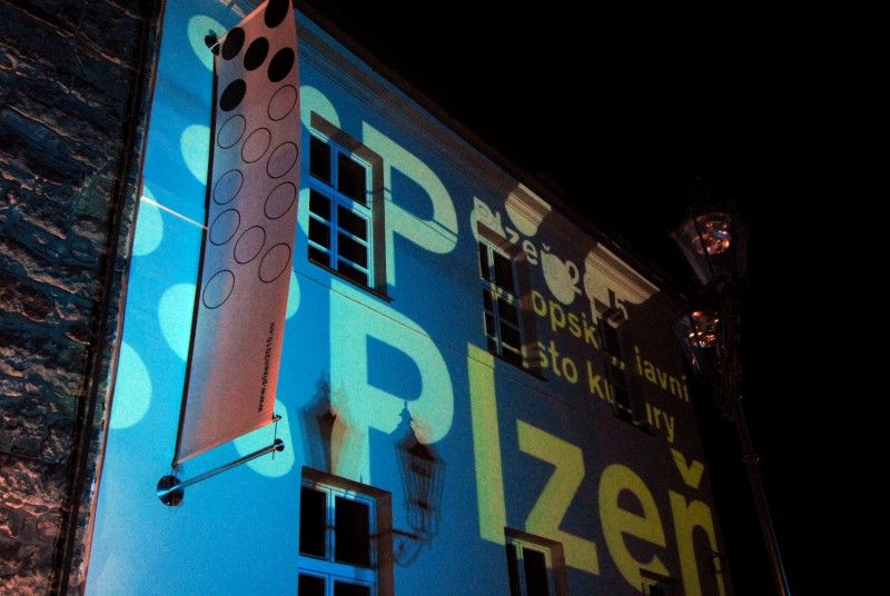 Nové sídlo společnosti Plzeň 2015 je otevřené, výstava Plzeňské ikony zahájena