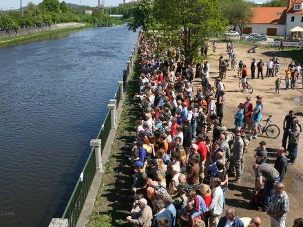 Operace Last Alley - U Rooseveltova mostu proběhla komentovaná bojová ukázka, která byla situována do začátku roku 1945, kdy se sice již Němci vzdávali po statisících, ale některé skupiny ještě stále fanaticky bojovaly.
Během oslav se odehrála bitva celkem třikrát a vždy se setkala s obrovským zájmem publika vč. přítomných veteránů a V.I.P. hostů.