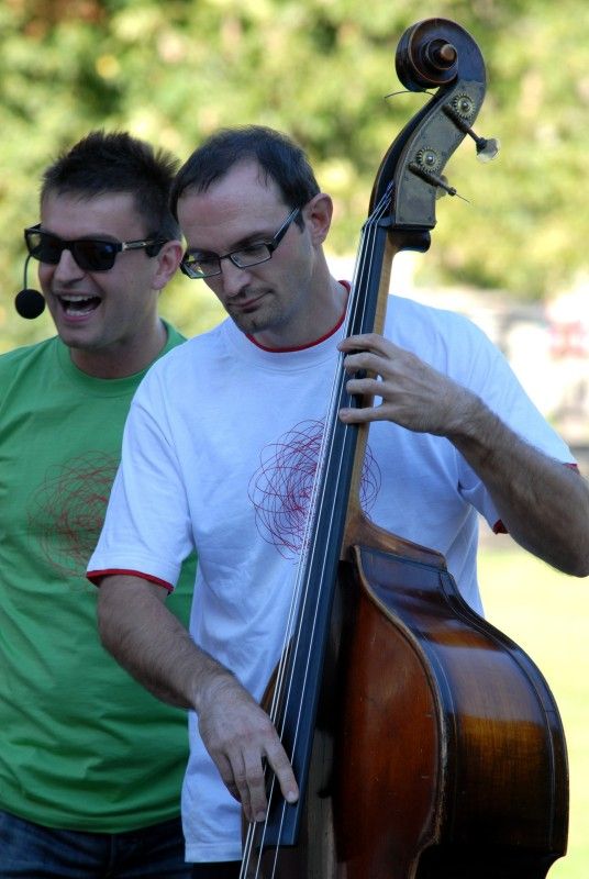 Výstava patnácti panoramatických fotografií, která prezentovala město Plzeň v prostorách pražské Vladštejnské zahrady, se přesunula do plzeňských Křižíkových sadů. Do 2. října si návštěvníci budou moci prohlédnout záběry přibližující město v úhlu 360° x 180°. Díky zajímavým prostorovým deformacím s prohnutými liniemi mají snímky zcela jinou realitu. Vernisáž výstavy, které se zúčastnil primátor Martin Baxa, se konala v pondělí 12. září.