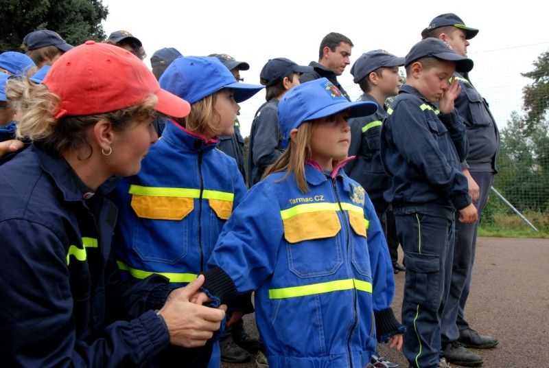 V areálu bývalého Výstaviště za obchodním domem Plaza se 19. září 2011 konal Den s integrovaným záchranným systémem (IZS). Pro návštěvníky zde byly připraveny ukázky výcviku, zásahu u dopravní nehody i slaňování. Zájemci si mohli vyzkoušet BESIP jízdu zručnosti, simulátor nárazu a převracení nebo zjistit, zda by v případě nutnosti byli schopni správně poskytnout první pomoc.

V pořadí již třetí ročník Dne s integrovaným záchranným systémem zahájil primátor Martin Baxa spolu se zástupci všech složek IZS. „Je důležité si připomenout, kdo jsou ti, na nichž závisí náš život, naše zdraví i ochrana našeho majetku. Všichni ti, kteří nám pomáhají, abychom se z krizových situací dostali bez úhony,“ uvedl primátor a poděkoval všem zúčastněným složkám za jejich práci.

Radní pro bezpečnost Robert Houdek byl především potěšen velkou účastí školáků. „Vidím zde mnoho mladých lidí a dětí a je dobře, že se s činností integrovaného záchranného systému seznámí. Nikdy neví, kdy to budou potřebovat.“ uvedl radní.

Akci při