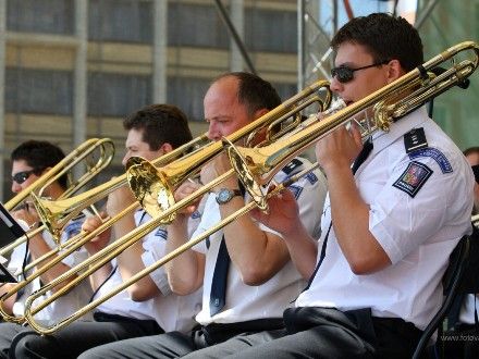 Koncerty - Na Slavnostech svobody 2009 vystoupily bezmála tři desítky kapel a hudebních seskupení, koncerty probíhaly na scénách na náměstí Republiky a v amfiteátru Plaza. Počasí se vydařilo a hudební produkce byla jako vždy vynikající, o čemž svědčila i plná hlediště.