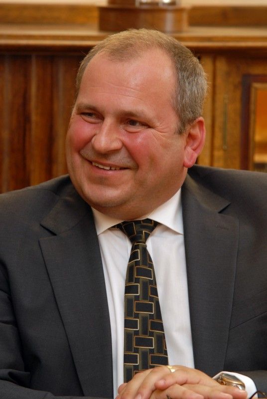 Na dvoudenní návštěvu přijel dnes (21.10.2011) do Plzně primátor Žiliny Igor Choma. Odpoledne jej na radnici oficiálně přivítal primátor Martin Baxa společně s náměstkyní Evou Herinkovou. Vzhledem k právě konajícím se Česko-Slovenským dnům přišel primátor Choma na setkání v doprovodu J. E. Petera Brňa, velvyslance Slovenské republiky v ČR, Jana Pekára, předsedy regionální Obce Slováků a Michala Sochora, předsedy plzeňského Slovensko-českého klubu.