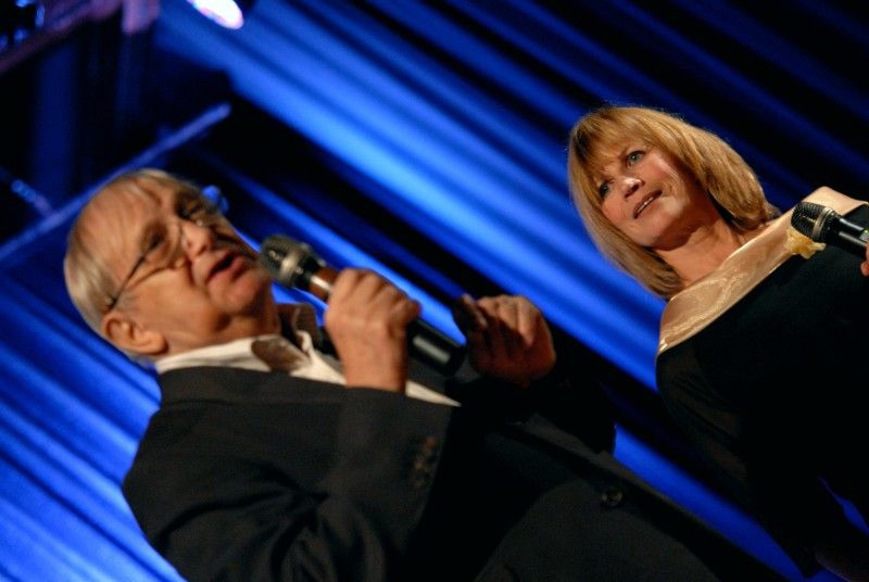 Koncertem svých písniček oslavil 26. října 2011 v sále kulturního domu Peklo osmdesátiny hudebník a divadelník Jiří Suchý. Na pódiu jej doprovázela kapela divadla Semafor a dlouholetá divadelní partnerka Jitka Molavcová. Od primátora Martina Baxy převzal Jiří Suchý, který je od svých sedmdesátin čestným občanem Plzně, pamětní stříbrnou medaili.