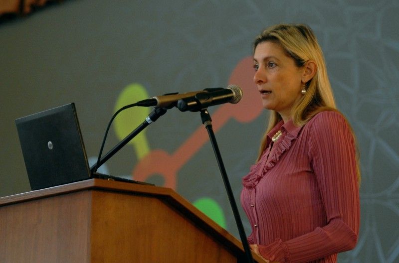 Celodenní sympózium s názvem Fórum pro kreativní Plzeň dnes ráno (31.10.2011) zahájila náměstkyně primátora Eva Herinková. Jedná se o profilovou akci společnosti Plzeň 2015, která se chce věnovat aktuálním tématům evropské budoucnosti. Letos se námětem pro fórum v souvislosti se získáním titulu Evropské hlavní město kultury 2015 stala kultura.