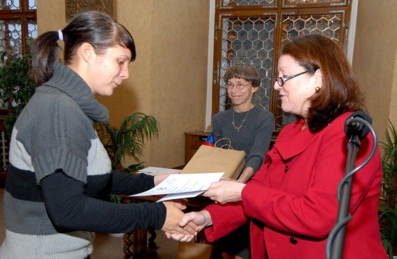 Za přítomnosti peruánské velvyslankyně Maríi Susany Landaveri Porturas se dnes (4.11.2011) odpoledne v obřadní síni plzeňské radnice uskutečnilo slavnostní vyhlášení vítězů Ceny republiky Peru. Ceremoniálu se za město v zastoupení pana primátora zúčastnil radní Jiří Kuthan.