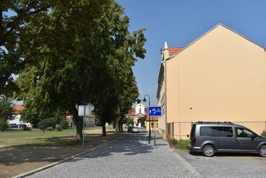 Křimice mají nové Zámecké náměstí a Tlumenou ulici (foto: A. Jarošová, 6.6.2018)
