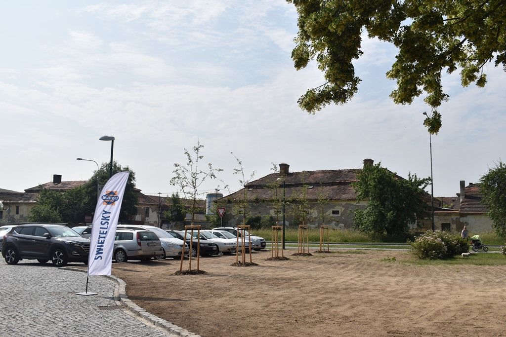 Křimice mají nové Zámecké náměstí a Tlumenou ulici (foto: A. Jarošová, 6.6.2018)
