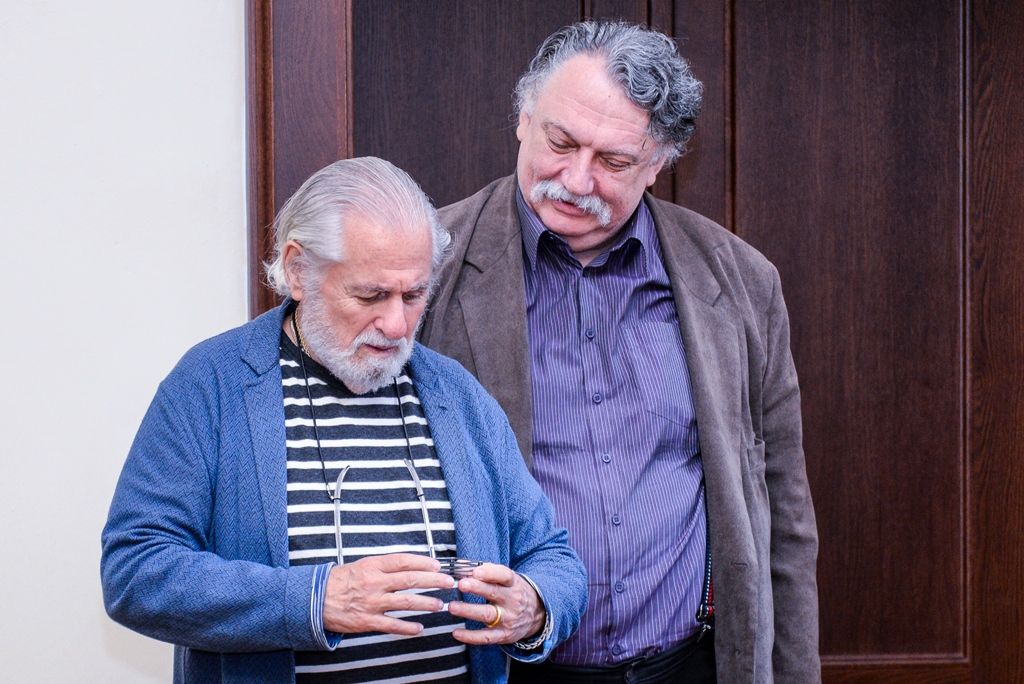 Architekt Richard Saul Wurman si na radnici převzal Cenu Ladislava Sutnara (foto: M. Pecuch, 12.6.2018)