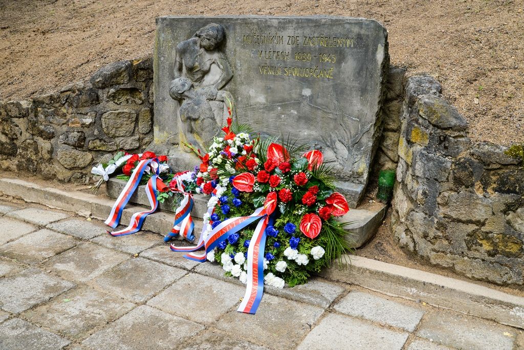 Připomenutí obětí heydrichiády (foto: M. Pecuch, 14.6.2018)