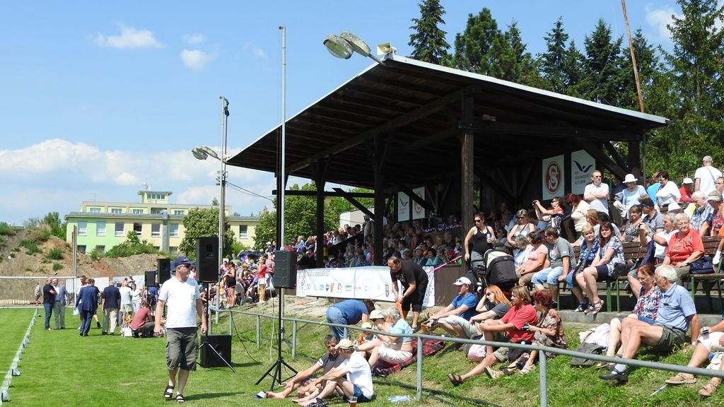 Sokolové se představili na Letné (foto: L. Jarolím, 16.6.2018)