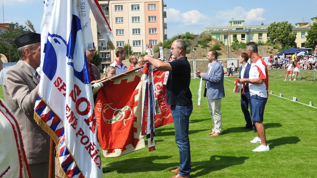 Sokolové se představili na Letné (foto: L. Jarolím, 16.6.2018)