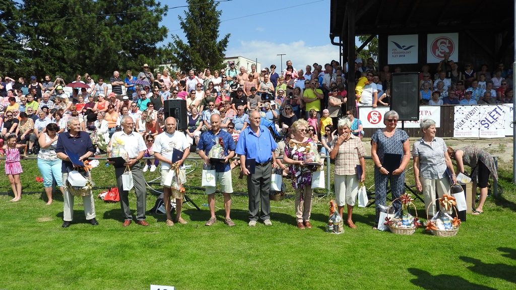 Sokolové se představili na Letné (foto: L. Jarolím, 16.6.2018)
