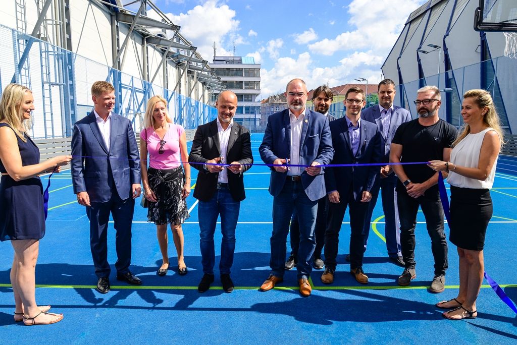 Plzeň má nové tréninkové hřiště pro hokejovou mládež (foto: M. Pecuch, 18.6.2018)