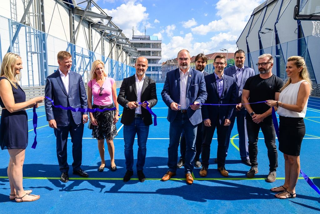 Plzeň má nové tréninkové hřiště pro hokejovou mládež (foto: M. Pecuch, 18.6.2018)