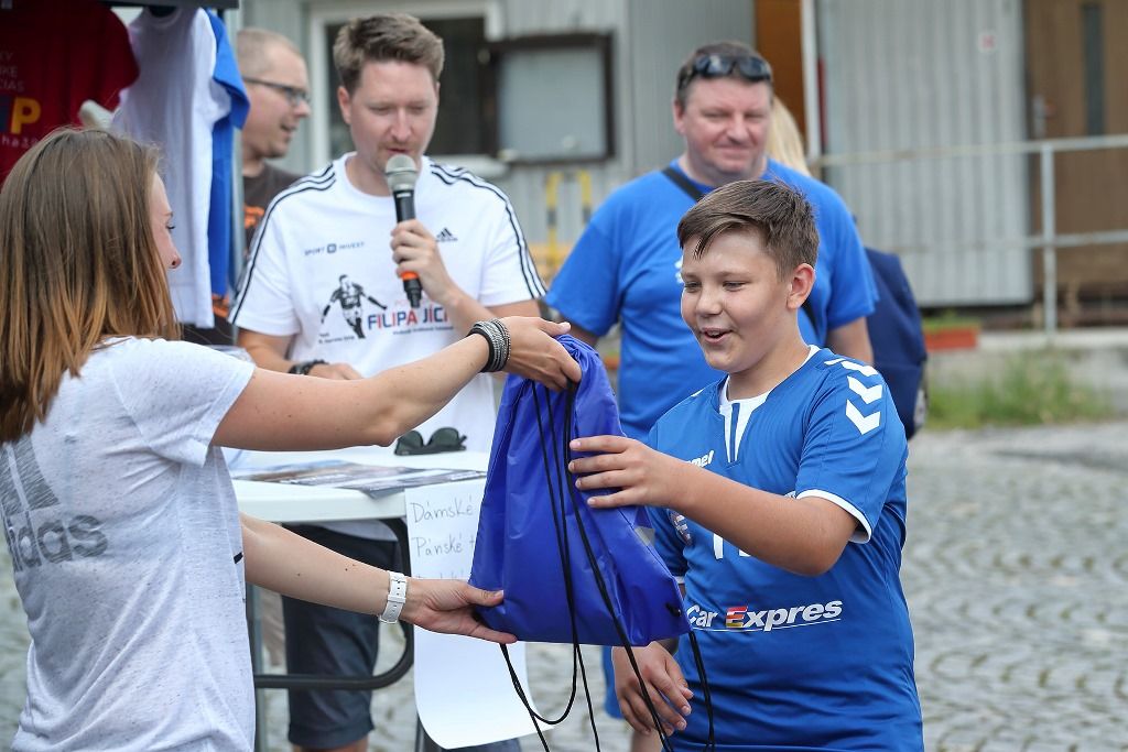 Filip Jícha se v Plzni loučil se svou sportovní kariérou, a s ním více než pět tisíc fanoušků (foto: 16.6.2018)