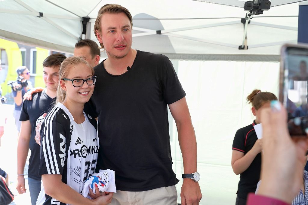 Filip Jícha se v Plzni loučil se svou sportovní kariérou, a s ním více než pět tisíc fanoušků (foto: 16.6.2018)