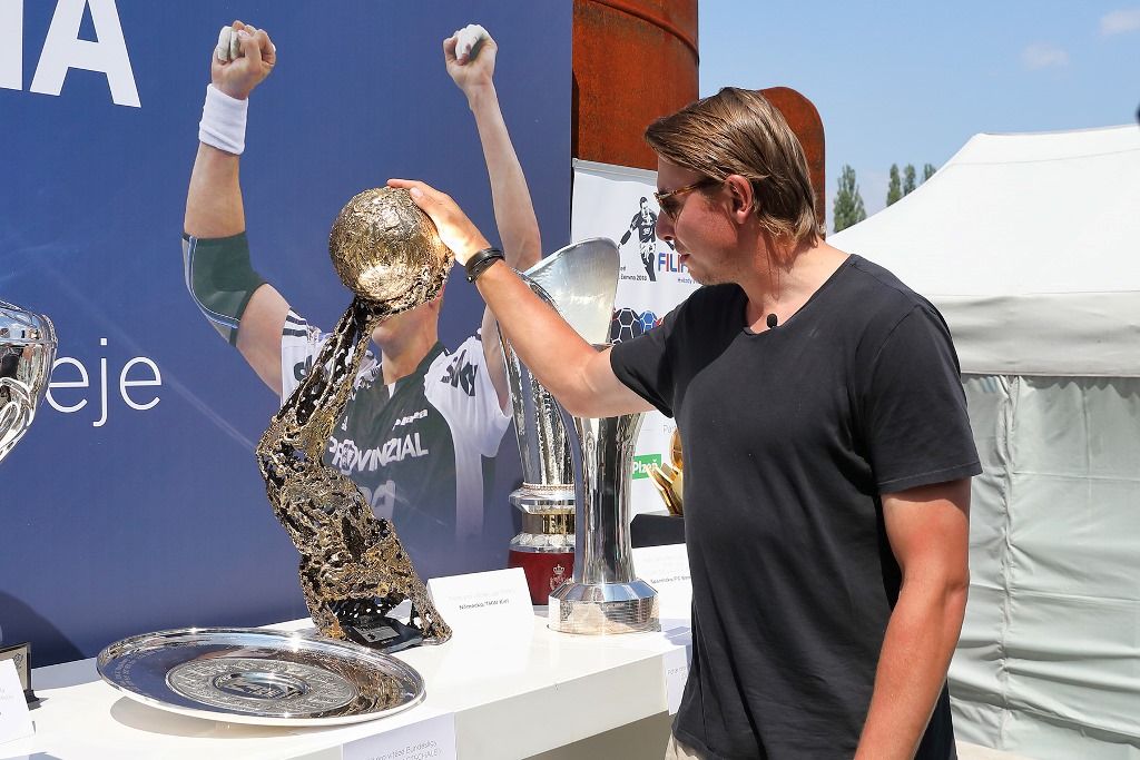 Filip Jícha se v Plzni loučil se svou sportovní kariérou, a s ním více než pět tisíc fanoušků (foto: 16.6.2018)