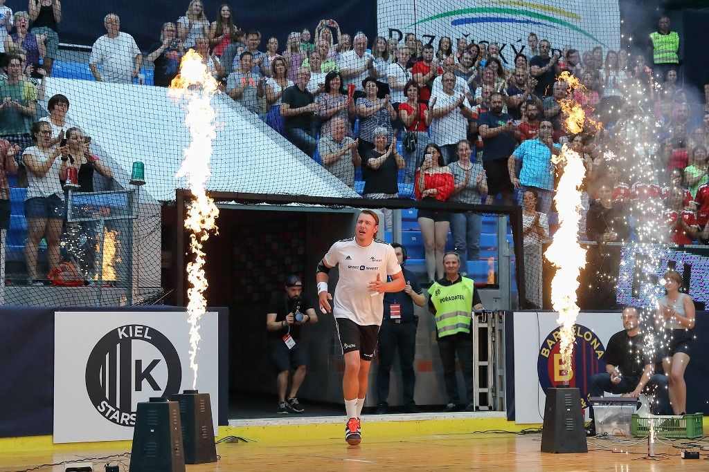 Filip Jícha se v Plzni loučil se svou sportovní kariérou, a s ním více než pět tisíc fanoušků (foto: 16.6.2018)