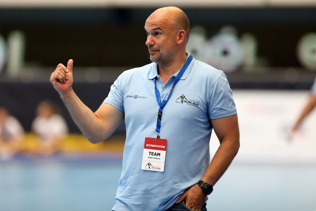Filip Jícha se v Plzni loučil se svou sportovní kariérou, a s ním více než pět tisíc fanoušků (foto: 16.6.2018)