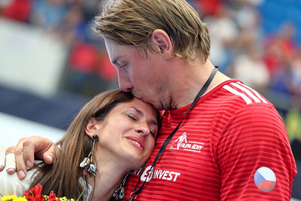 Filip Jícha se v Plzni loučil se svou sportovní kariérou, a s ním více než pět tisíc fanoušků (foto: 16.6.2018)