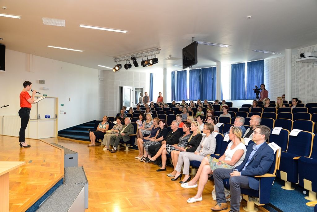 Slavnostní předávání ocenění pracovníkům ve školství (fotografie: M. Pecuch, 19.6.2018)