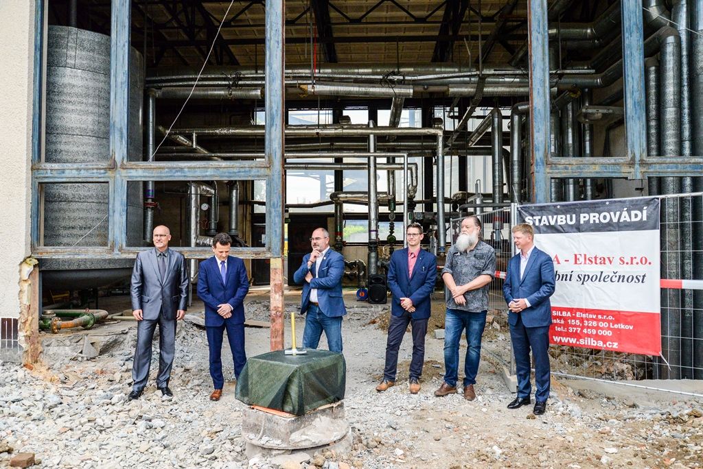 Zahájení přestavby Bazénu Slovany (foto: M. Pecuch, 20.6.2018)