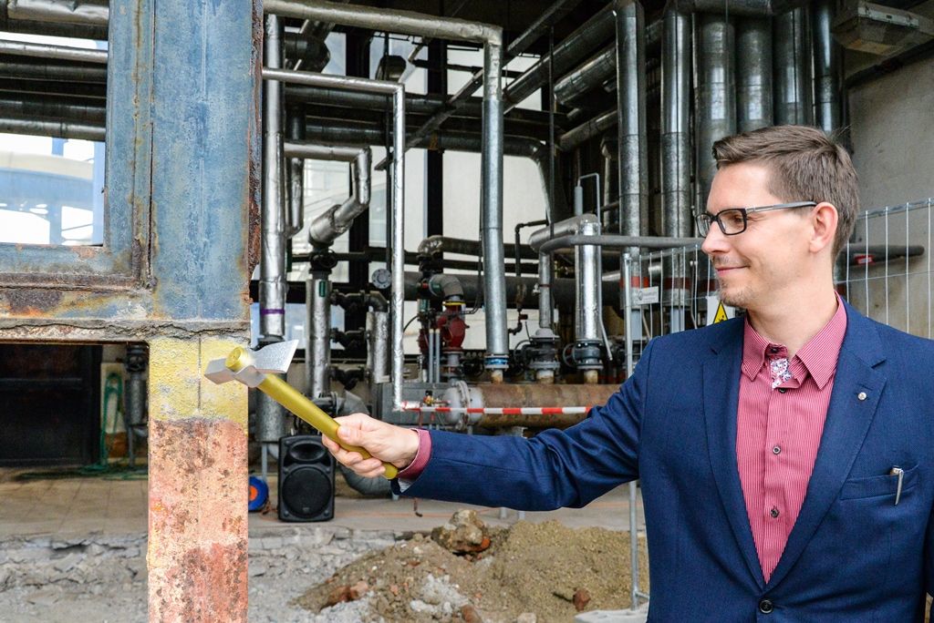 Zahájení přestavby Bazénu Slovany (foto: M. Pecuch, 20.6.2018)