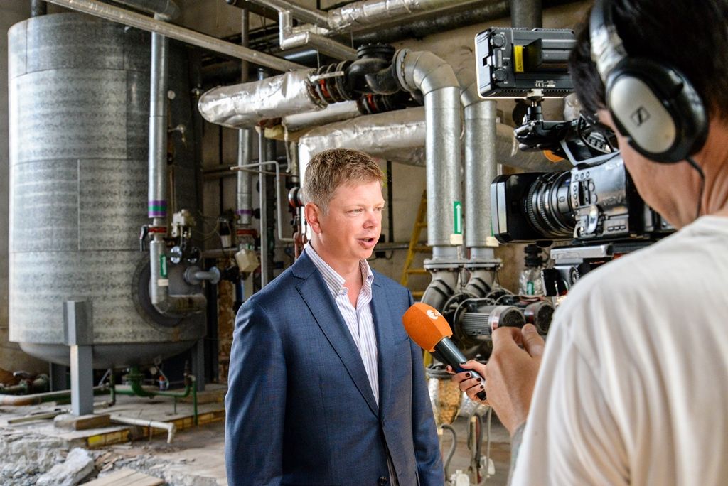Zahájení přestavby Bazénu Slovany (foto: M. Pecuch, 20.6.2018)