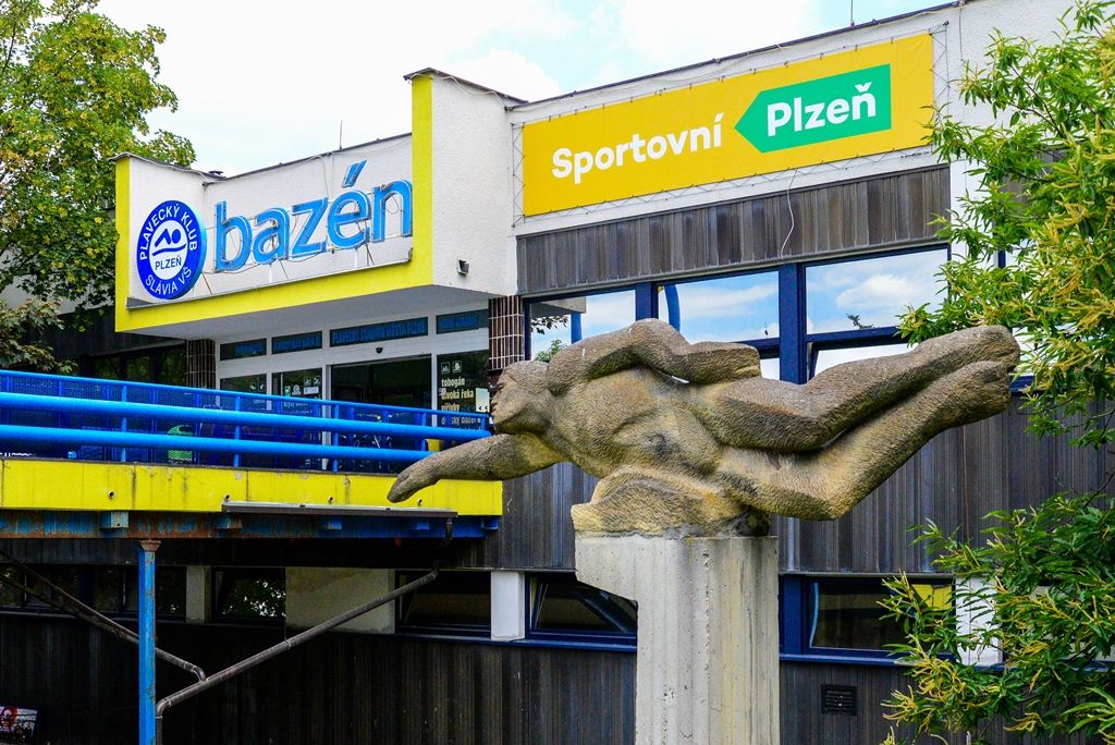 Zahájení přestavby Bazénu Slovany (foto: M. Pecuch, 20.6.2018)