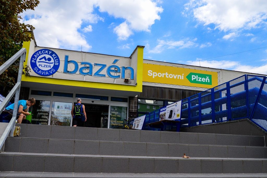 Zahájení přestavby Bazénu Slovany (foto: M. Pecuch, 20.6.2018)