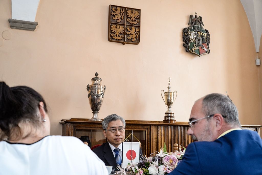 Plzeňskou radnici navštívili velvyslance Německa a po něm velvyslance Japonska (foto: M. Pecuch, 26.6.2018)