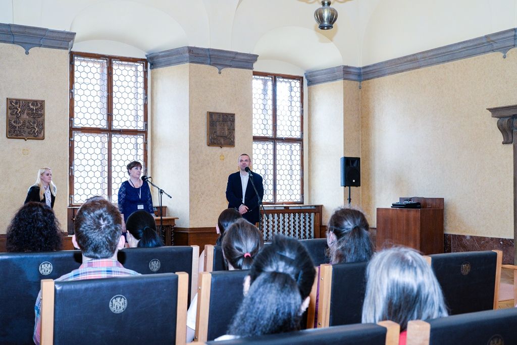Náměstek primátora Martin Baxa přijal účastníky Letní jazykové školy v Plzni (fotografie: M. Pecuch, 9.7.2018)
