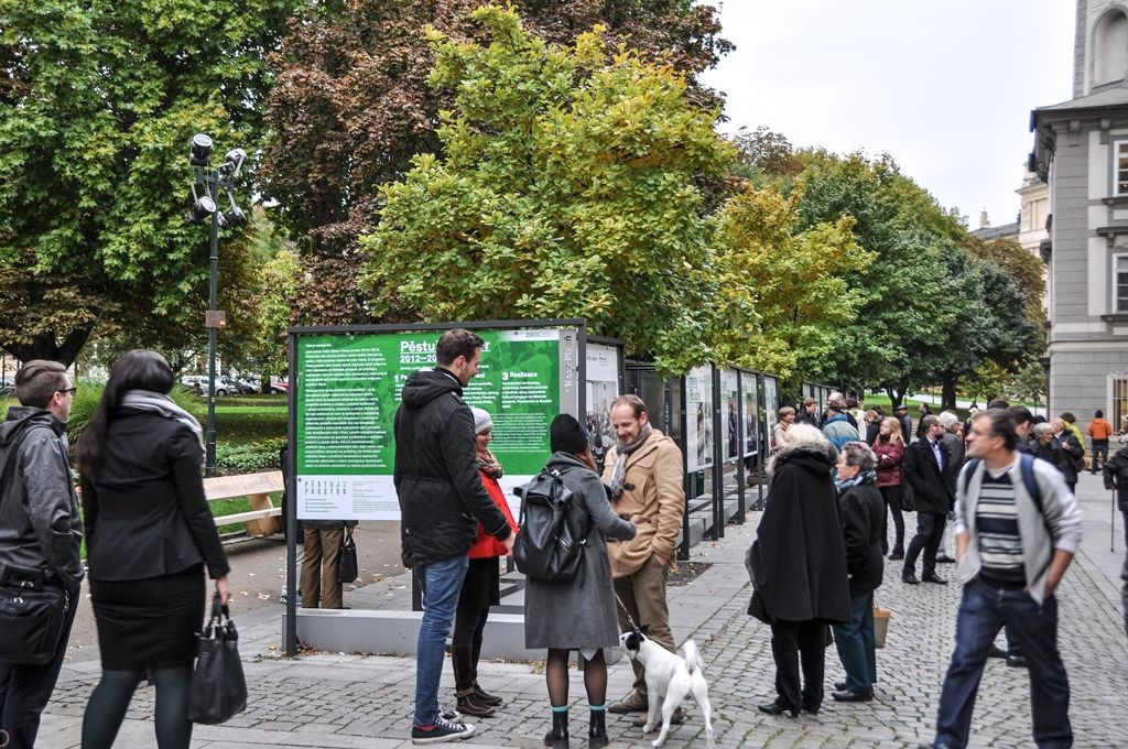 Tři roky aktivit spolku Pěstuj prostor - výstava ve Smetanových sadech