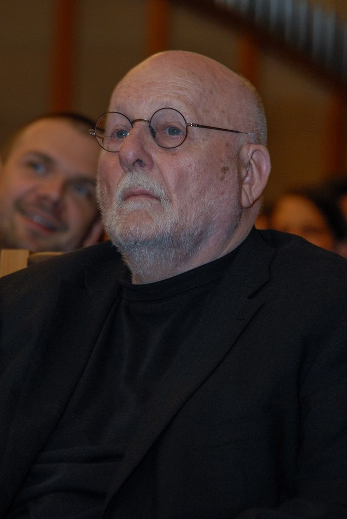 Výjimečné české i zahraniční osobnosti i instituce dnes v Plzni získaly Cenu Ladislava Sutnara, kterou uděluje Fakulta designu a umění Ladislava Sutnara Západočeské univerzity. Slavnostní ceremoniál se uskutečnil v obřadní síni radnice, předcházelo mu přijetí laureátů i vedení fakulty náměstkyní primátora Evou Herinkovou. (foto: 26.10.2015)