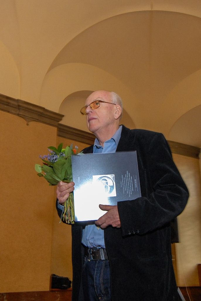 Výjimečné české i zahraniční osobnosti i instituce dnes v Plzni získaly Cenu Ladislava Sutnara, kterou uděluje Fakulta designu a umění Ladislava Sutnara Západočeské univerzity. Slavnostní ceremoniál se uskutečnil v obřadní síni radnice, předcházelo mu přijetí laureátů i vedení fakulty náměstkyní primátora Evou Herinkovou. (foto: 26.10.2015)