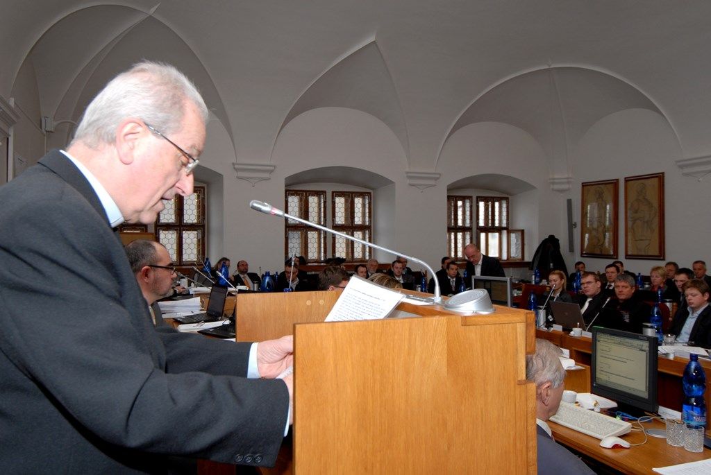 Plzeňský biskup František Radkovský při vystoupeních na Zastupitelstvu města Plzně