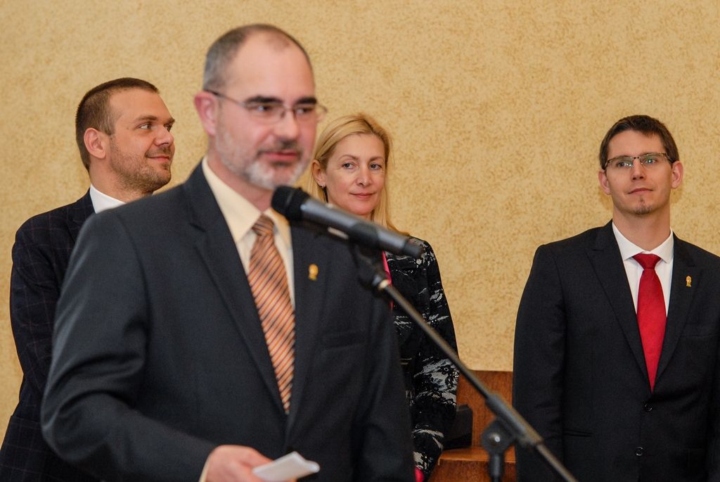 Plzeň v těchto dnech hostí delegaci Výboru pro kulturu a vzdělávání Evropského parlamentu. Na dnešní (4.11.2015) slavnostní recepci je v budově historické radnice přivítal primátor města Martin Zrzavecký a další členové Rady města Plzně. „Jsme skoro na konci ročního projektu, ale už nyní můžeme konstatovat, že šlo o projekt úspěšný. Je to zásluha právě těch lidí, kteří tady s námi dnes jsou,“ uvedl primátor. Setkání s europoslanci se kromě vedení radnice zúčastnili také zástupci plzeňských kulturních institucí.