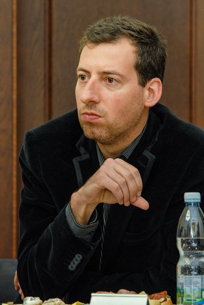 Nakládání s odpady, zkušenosti Plzně s členstvím České republiky v Evropské unii a také systém řízení kvality na úřadě a společenská odpovědnost byly tématy, nad nimiž se v sobotu dopoledne sešli zástupci Plzně s vedením švýcarského Winterthuru. Delegaci nejvyšších představitelů města, s nímž má západočeská metropole uzavřeno již 21 let partnerství, přivítali na radnici primátor Martin Zrzavecký a jeho náměstkyně Eva Herinková. Následovaly společné workshopy, při nichž zástupci obou měst diskutovali o vybraných tématech a vyměňovali si zkušenosti. (foto: 7.11.2015)