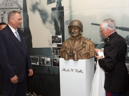 Patton Memorial Pilsen - Stálá expozice Památníku americké armády Patton Memorial Plzeň v Pekle přilákala mnoho návštěvníků, kteří si tak připomněli historické události 1945 v západočeském regionu a shlédli unikátní šíři sbírkových fondů a moderní způsob jejich prezentace.